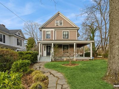 75 Highwood Ave, Tenafly, NJ, 07670