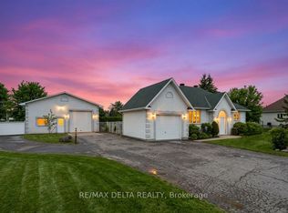 2031 Devine Rd, Ottawa, ON K0A3H0