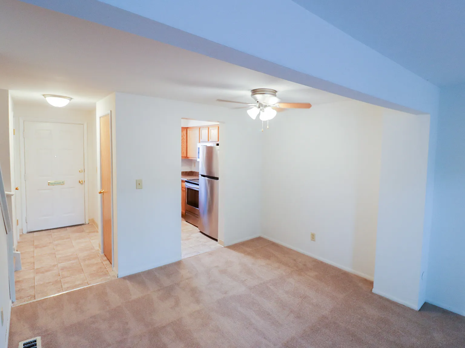 Kingswood Townhouses — Photo 3