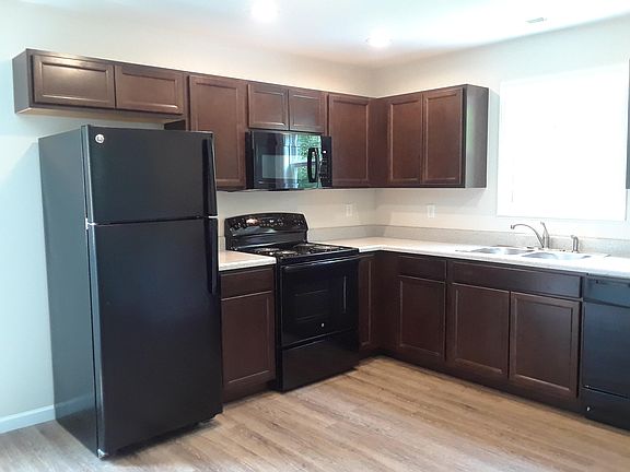 5th image of 7305 Burnett Creek Rd SE #1