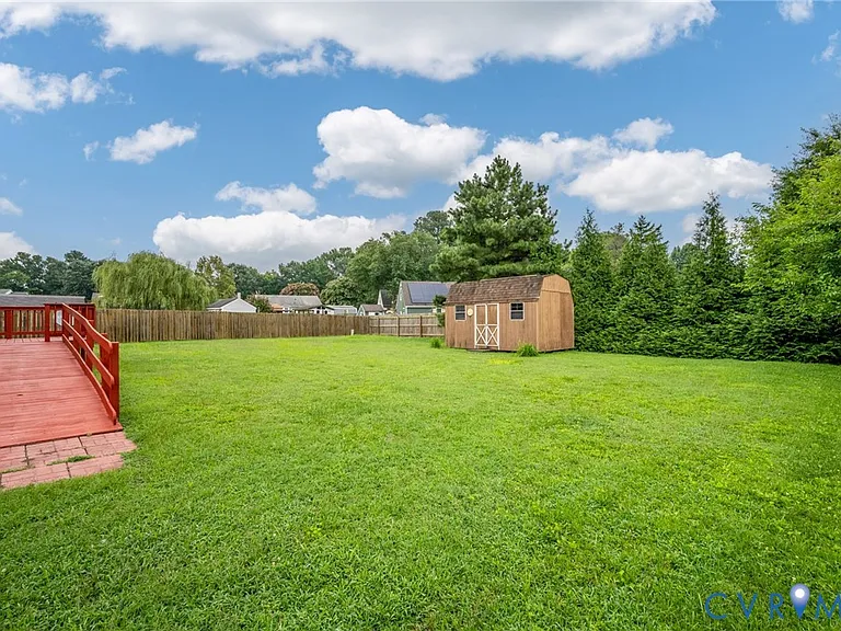 7432 Shire Pkwy — Photo 21