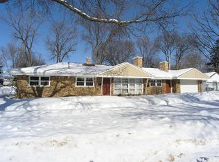 801 Robinhood Ln, La Grange Park, IL
