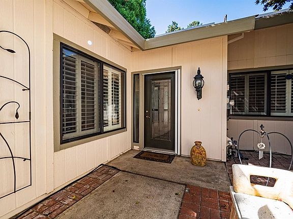 3rd image of 2235 Indian Wells Ct