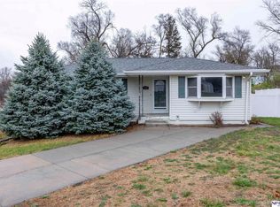2006 Fairview St, Bellevue, NE 68005