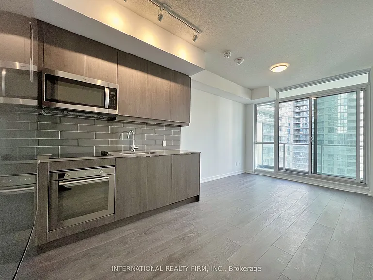 32 Forest Manor Rd #904 — Photo 19