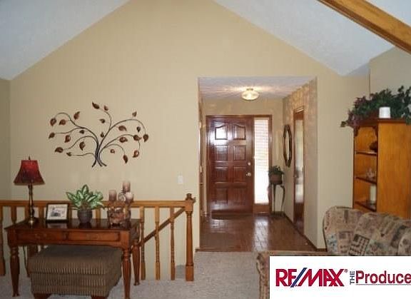 2nd image of 605 N 152nd Avenue Cir