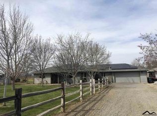 19938 Ames Ct, Red Bluff, CA 96080