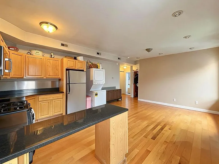 328 Palisade Ave #2 — Photo 2