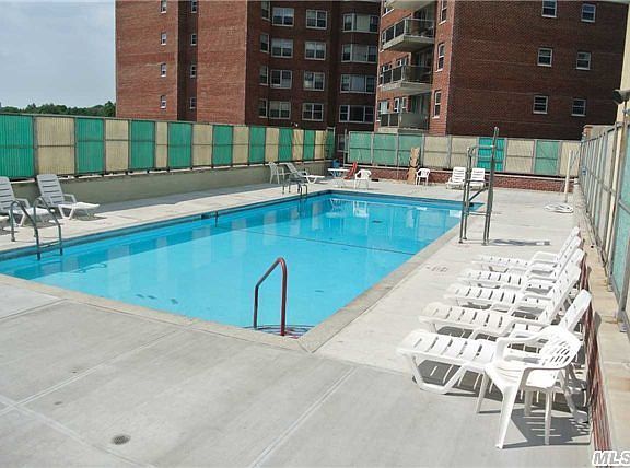 3rd image of 8515 Main St APT 6F