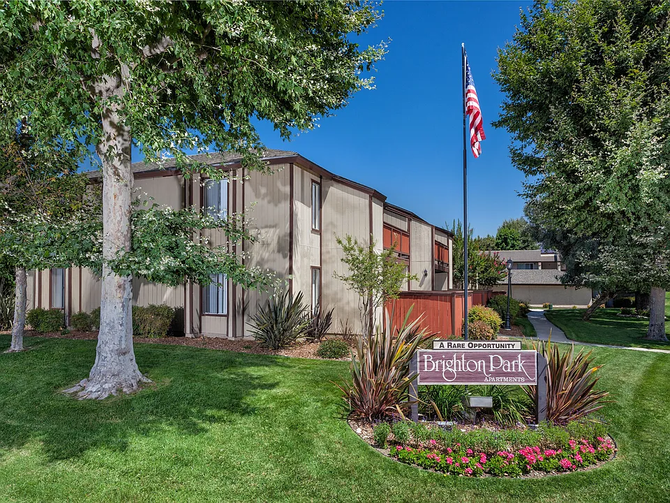 Brighton Park Apartments