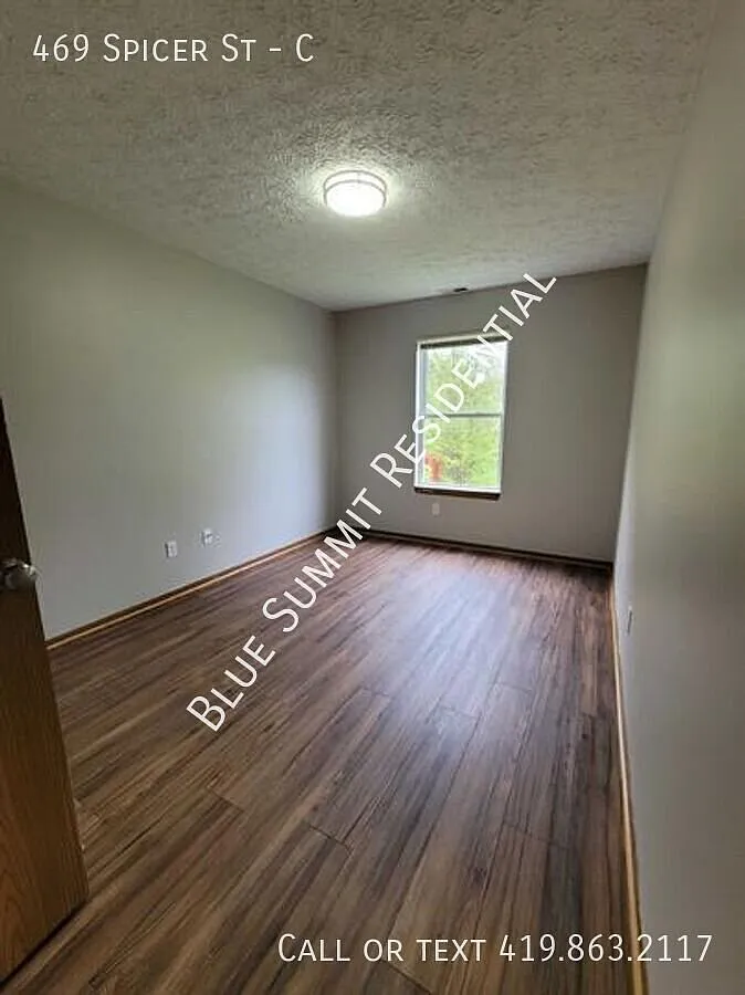 2 Bedroom Apartment in Akron | $100 Off Rent for 3 month — Photo 4