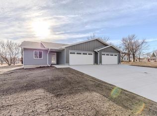 306 W 1st St UNIT A, Lake Park, IA 51347