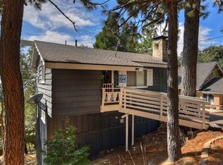 1106 Scenic Way, Rimforest, CA 92378