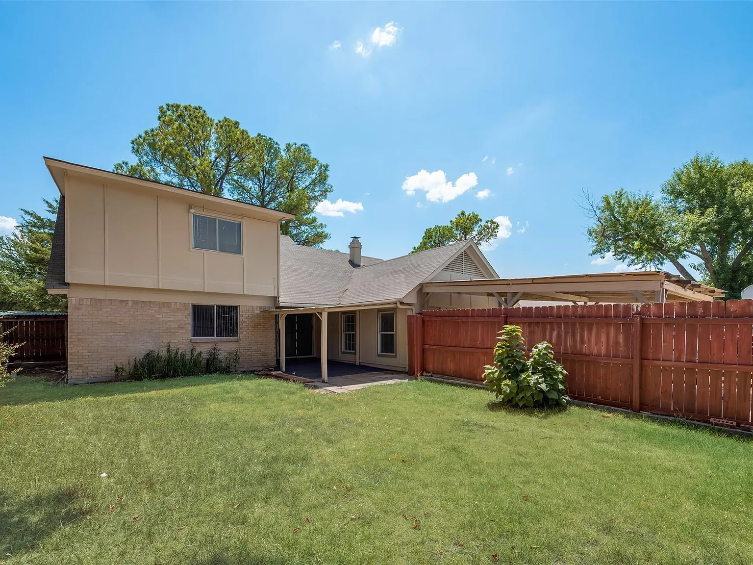 5 bed, 2246 sqft, $2,395 — Photo 4