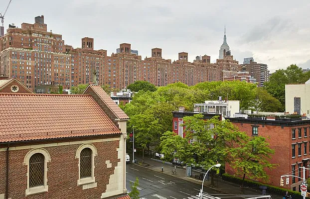 Rented by Compass | media 32