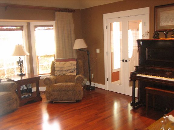 Living Room/TV room