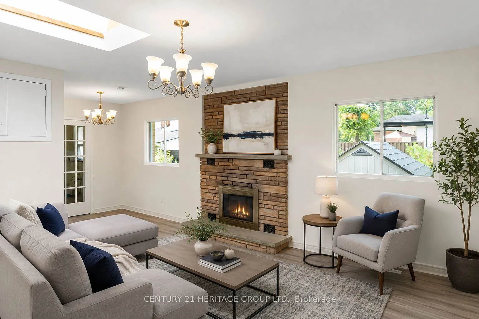 4 bed, $2,970 — Photo 2