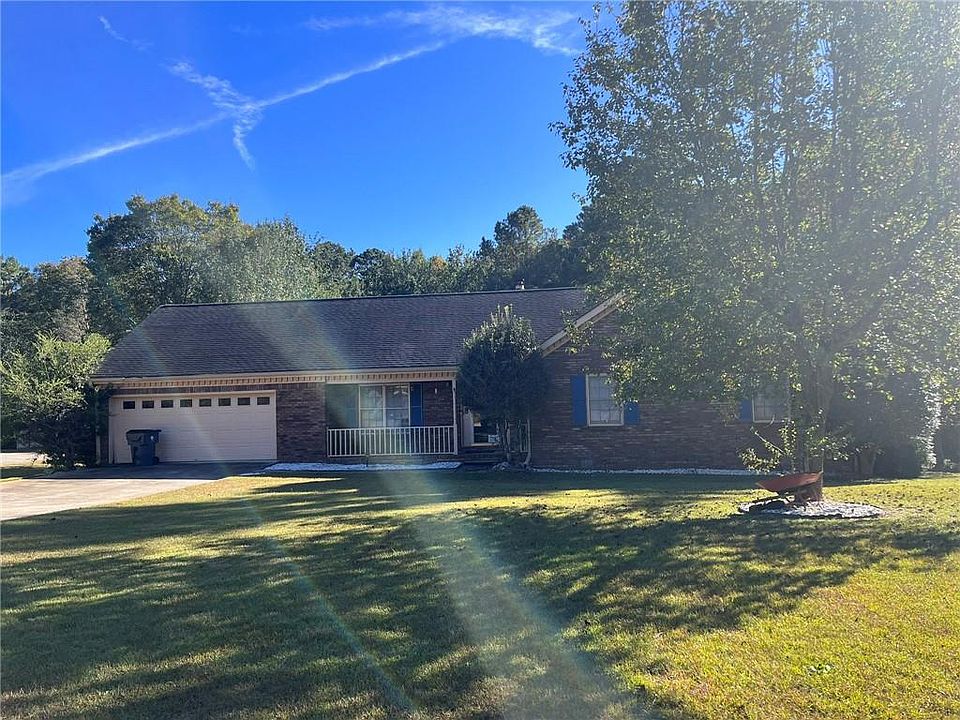 1st image of 1241 Great Oaks Dr SE