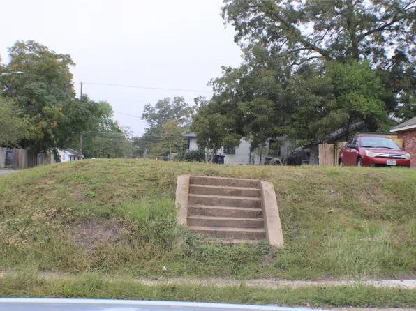 3701 Frank St, Dallas, TX 75210