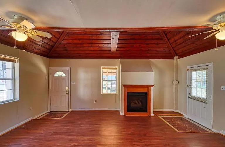 10215 Livingston Rd #A — Photo 5