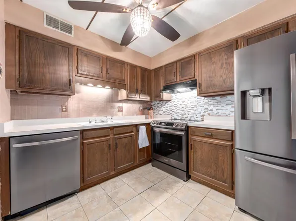9002 West Lisbon AVENUE #106, Milwaukee, WI 53222