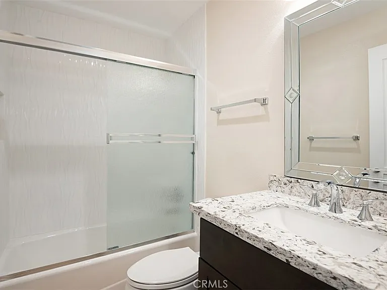 602 Carnation Dr — Photo 5