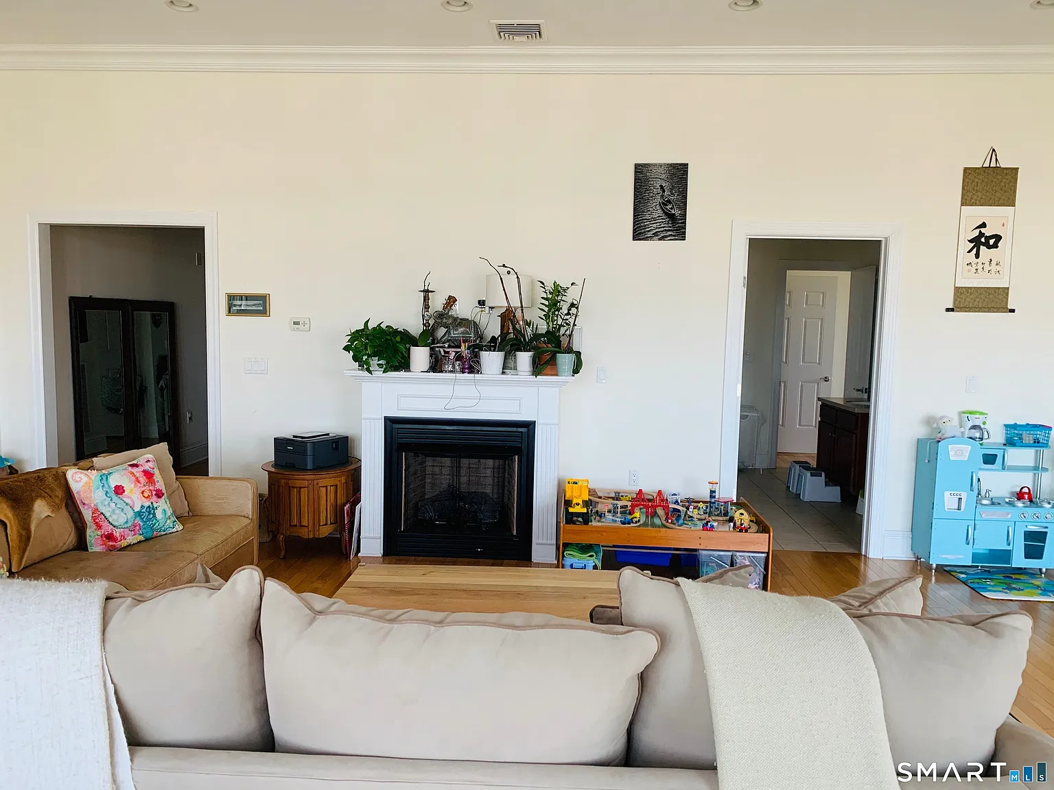 2 bed, 2.0 bath, 1853 sqft, $3,400 — Photo 3