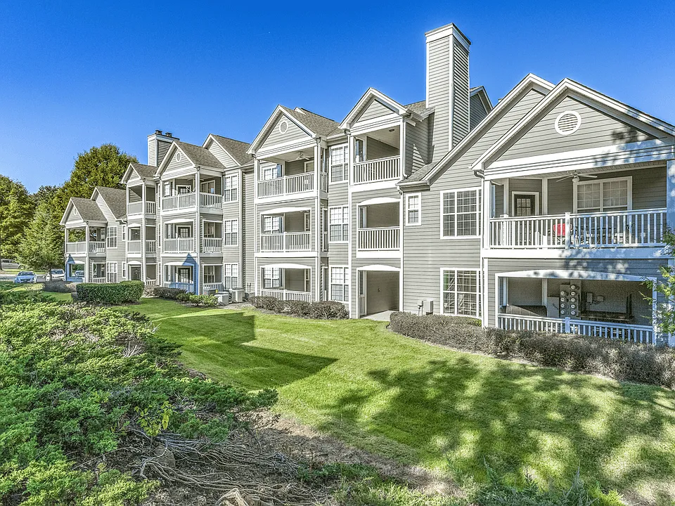 Elan at Mallard Creek Apartment Homes