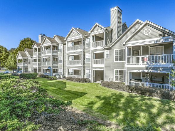 2305 New England St #1416