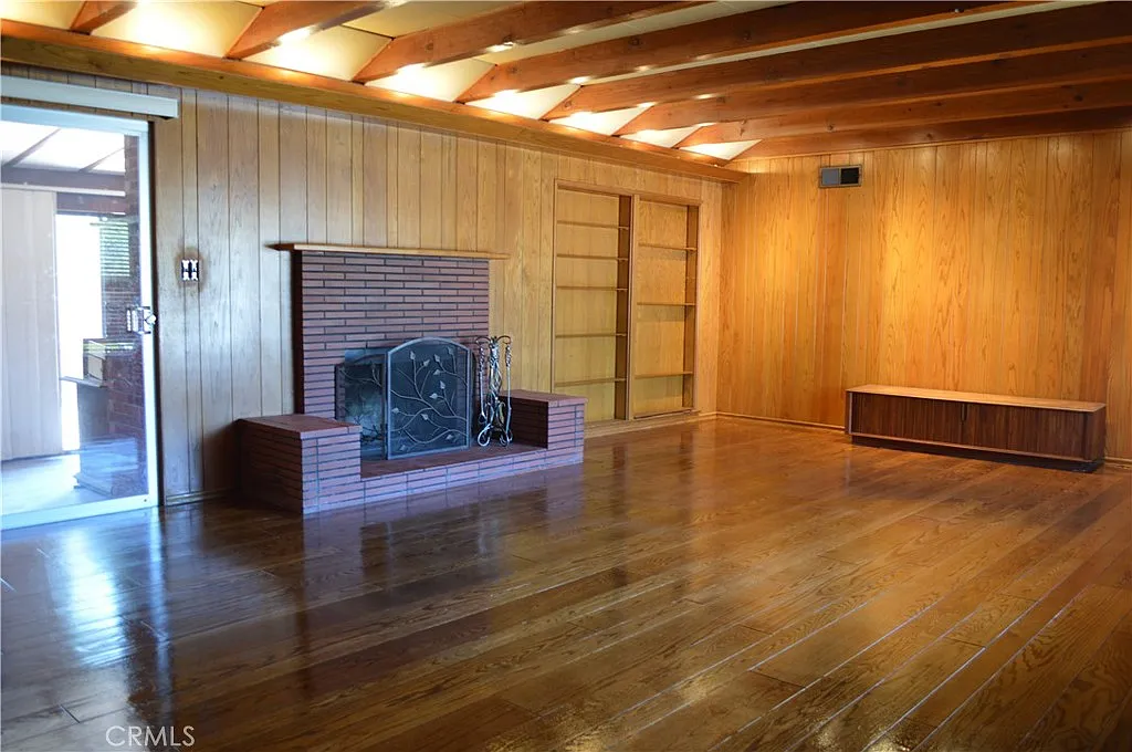 4 bed, 1722 sqft, $3,800 — Photo 2