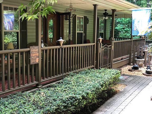 2nd image of 1575 Indian Hills Dr