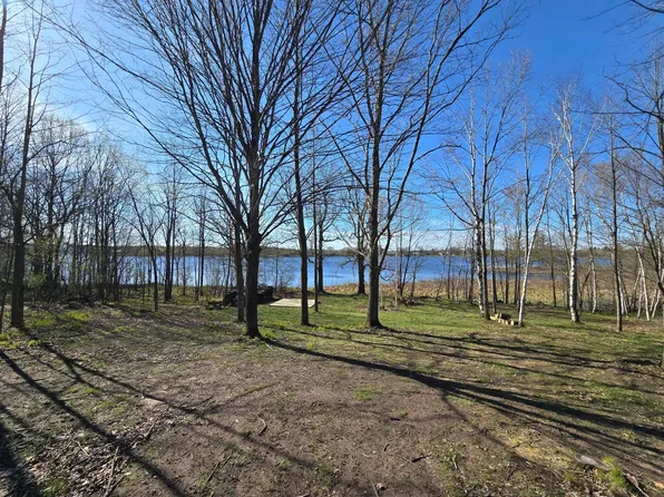 110 90th Ave, Clayton, WI 54004