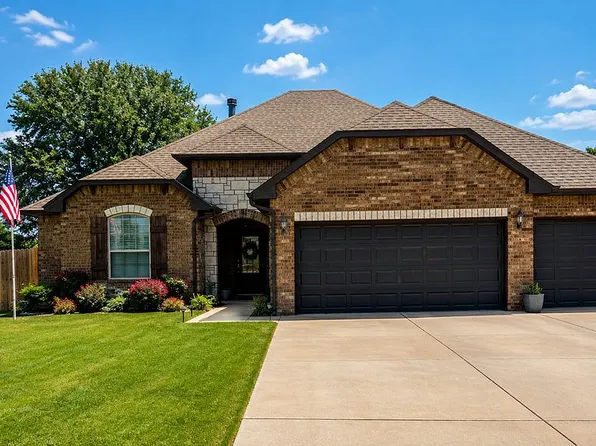 107 Hennessey St, Enid, OK 73701
