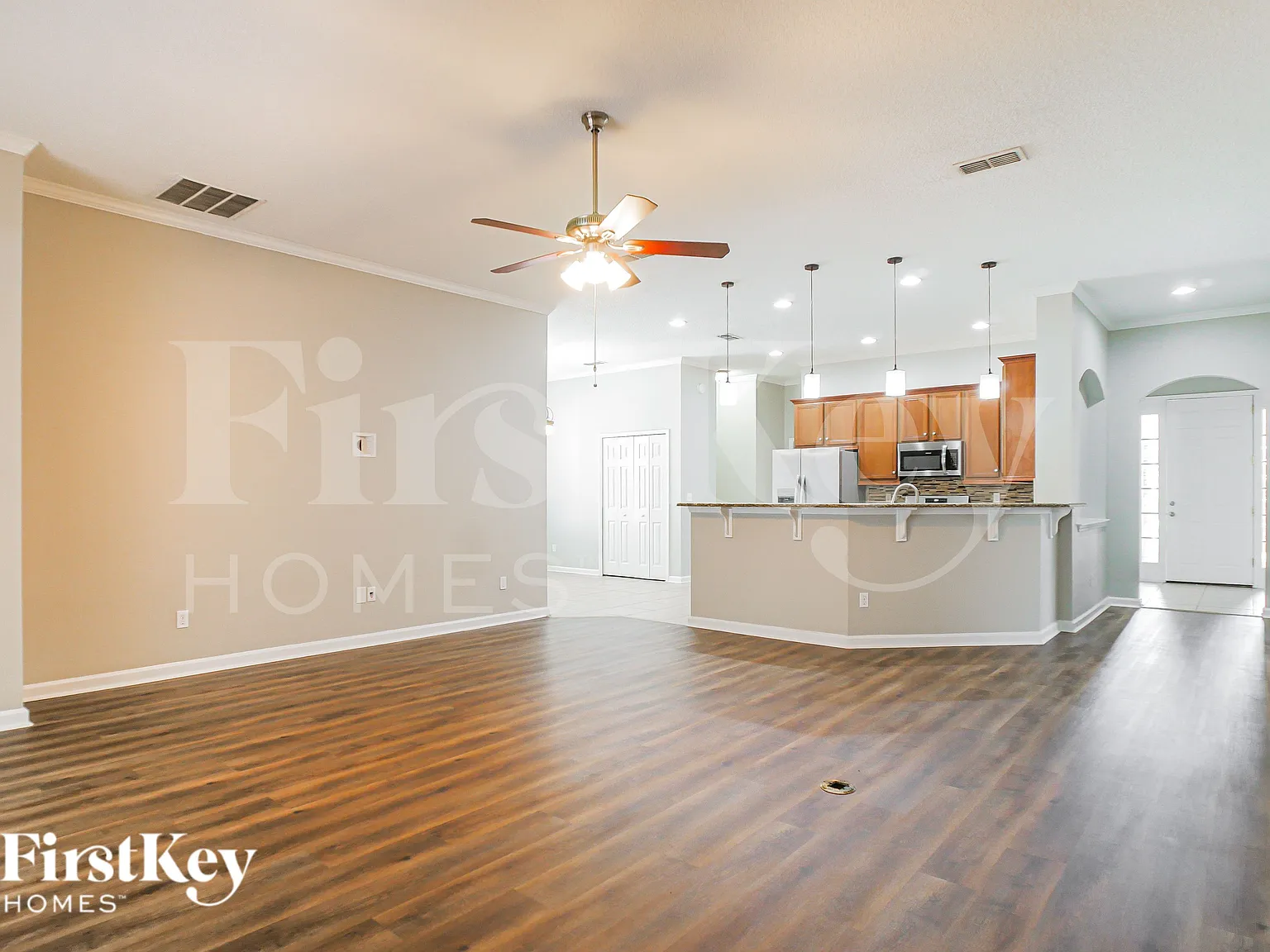 4 bed, 3.0 bath, 2323 sqft, $2,410 — Photo 4