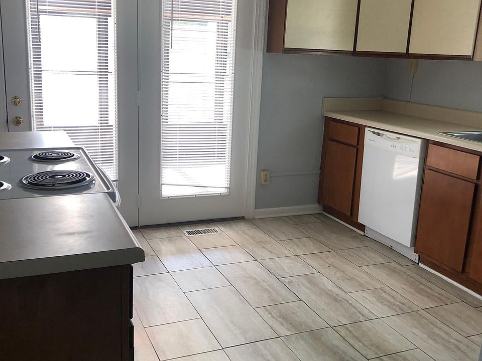 1st image of 300 North Ave