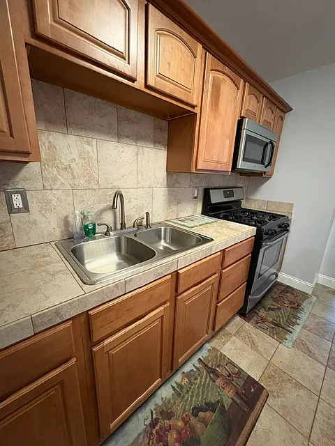 3 bed, 1320 sqft, $1,625 — Photo 4