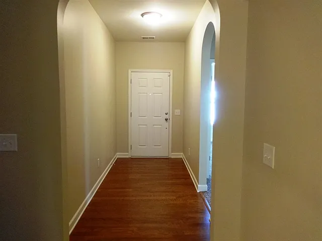 515 Crossland Dr — Photo 11