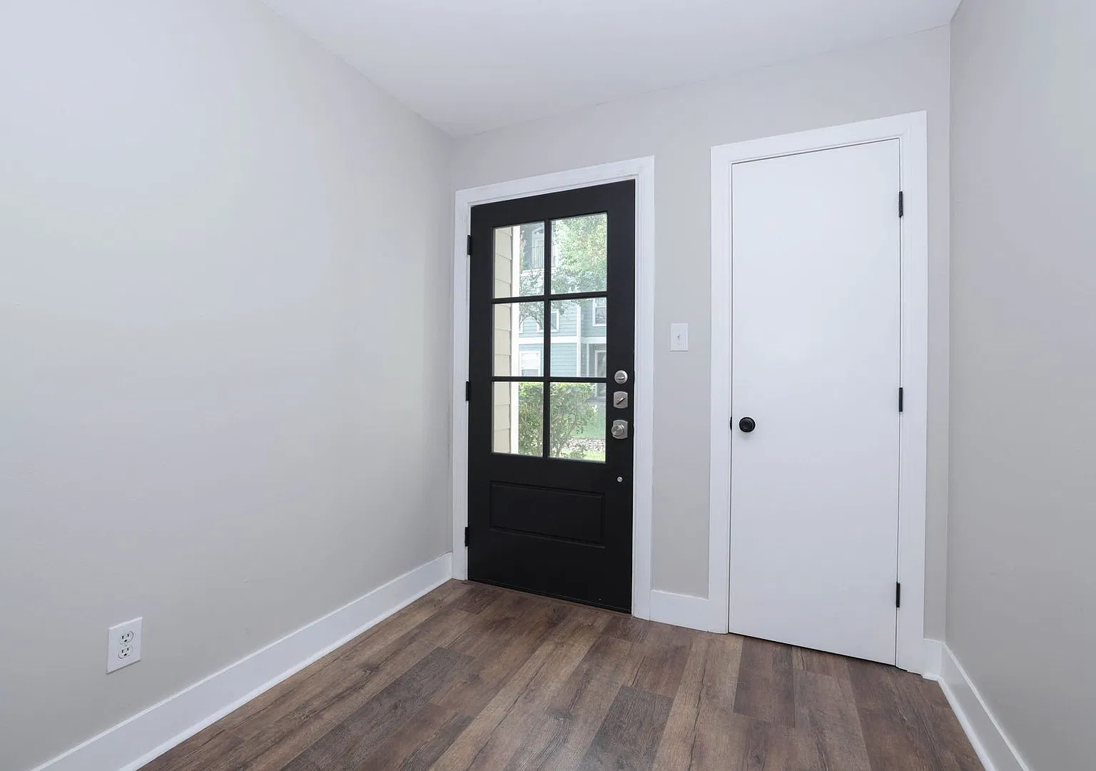 1728 Bevis Street-3 Story home — Photo 4