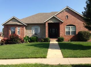 807 E Montarosa Dr, Nixa, MO 65714