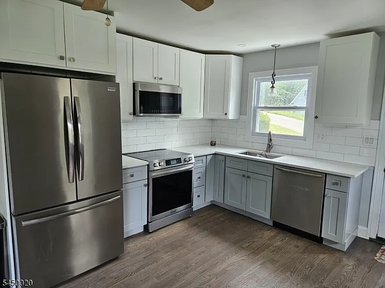 25 Ivy Pl — Photo 11
