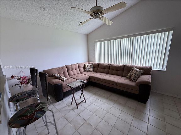 2nd image of 11185 Rios Rd