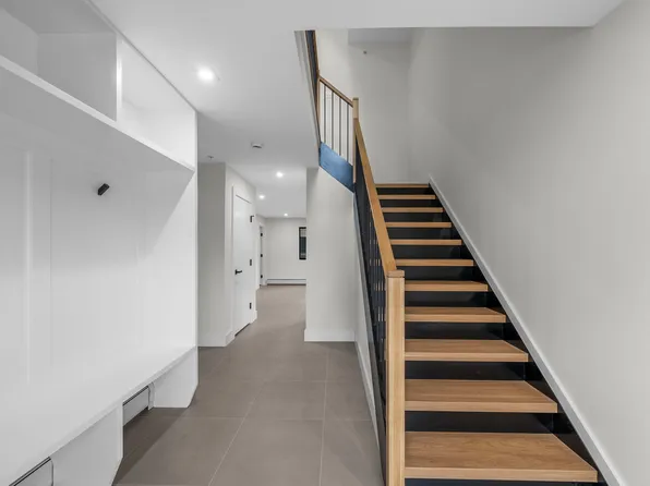 1157 Inwood Terrace image 7 of 21