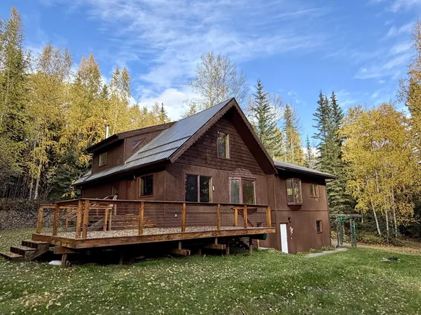 2298 Stevens Ave, Fairbanks, AK 99709