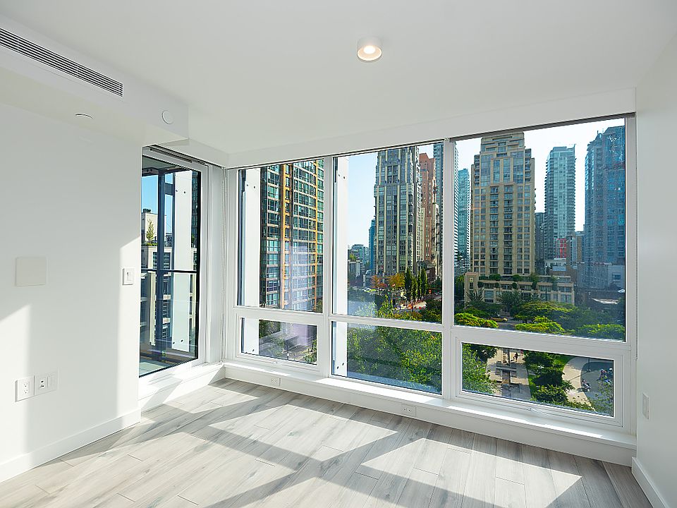 1st image of 1107 Richards St #710