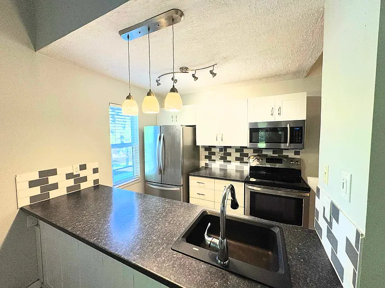 45915 Cheam Ave #16 — Photo 4