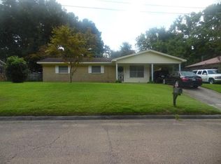 104 Belva Dr, Vicksburg, MS 39180