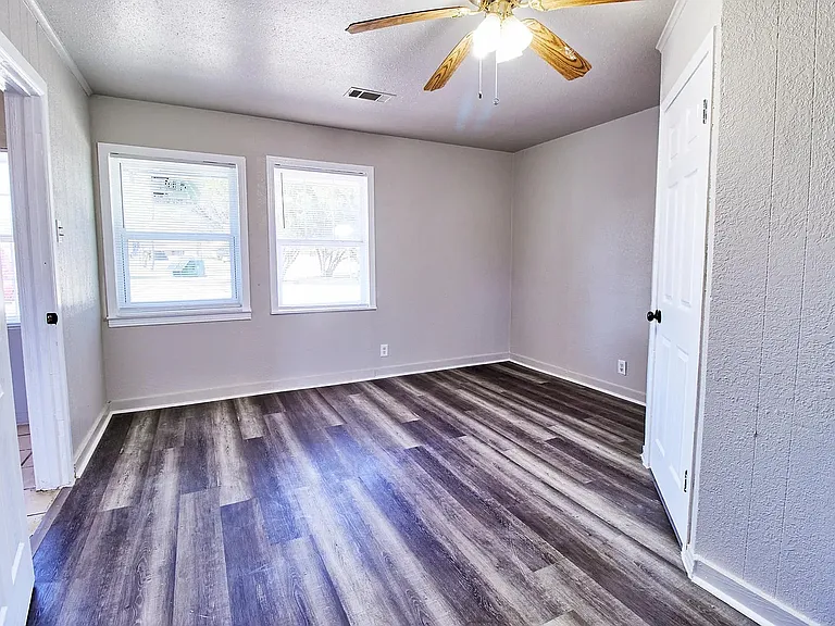 1504 Sherman Dr #301 — Photo 21