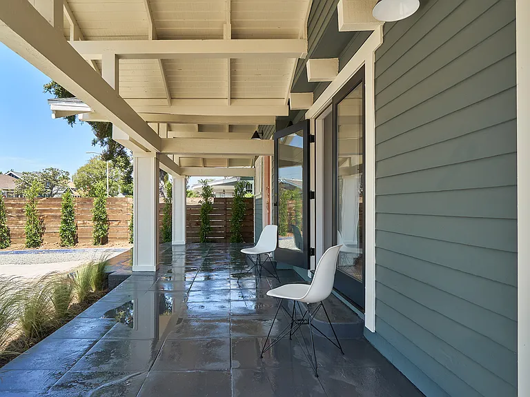 152 S Serrano Ave — Photo 16