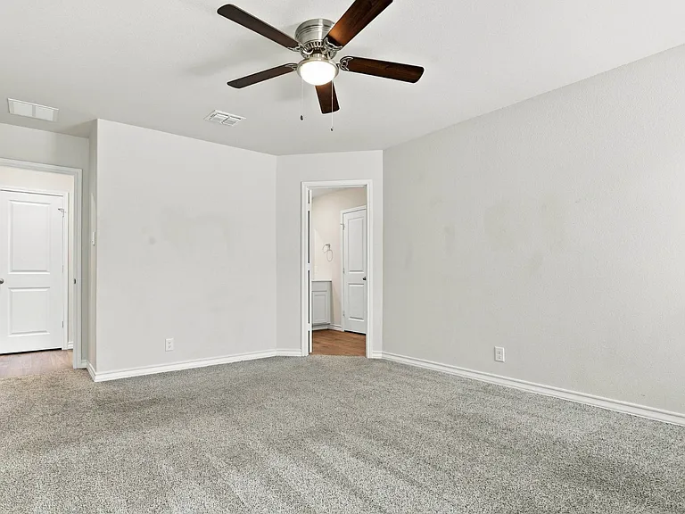 1710 Lavender Hl — Photo 24