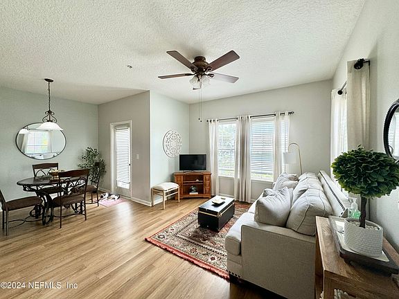 5th image of 575 OAKLEAF PLANTATION Parkway #1005